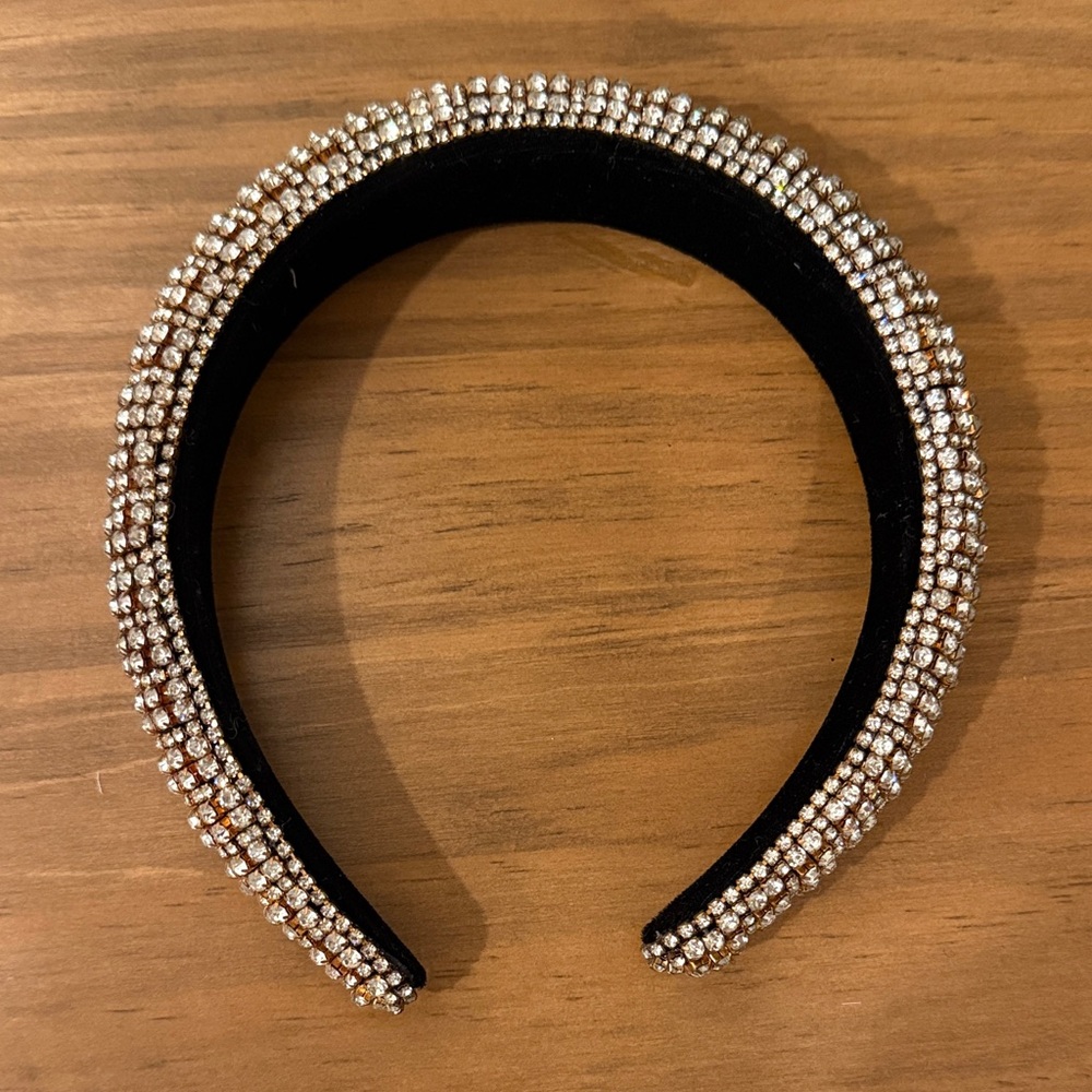 Elegant Black and Gold Beaded Headband